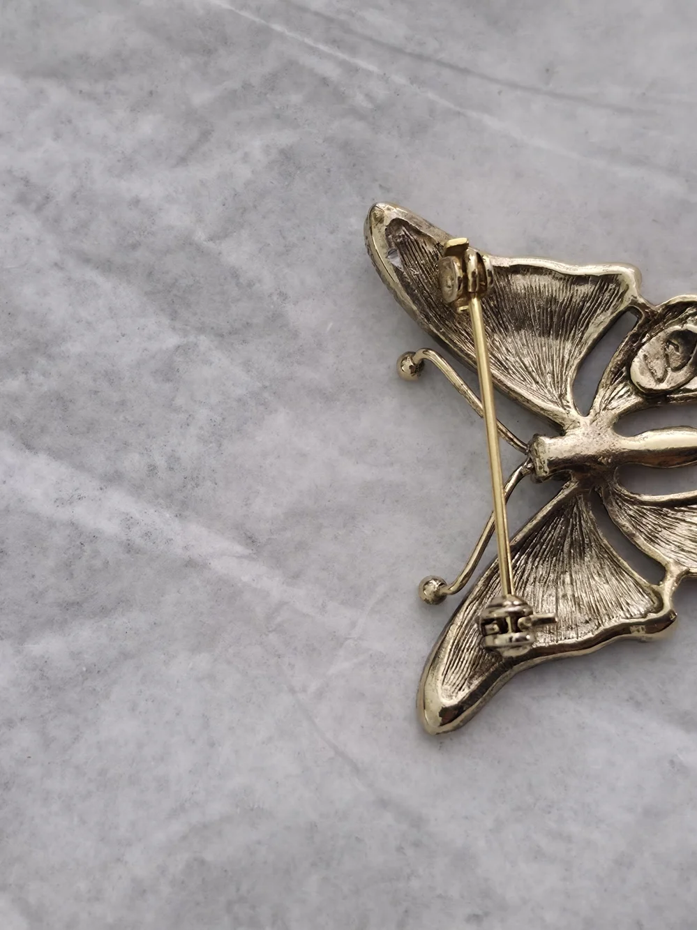 Butterfly Crystal Pin Brooch - Multicolor